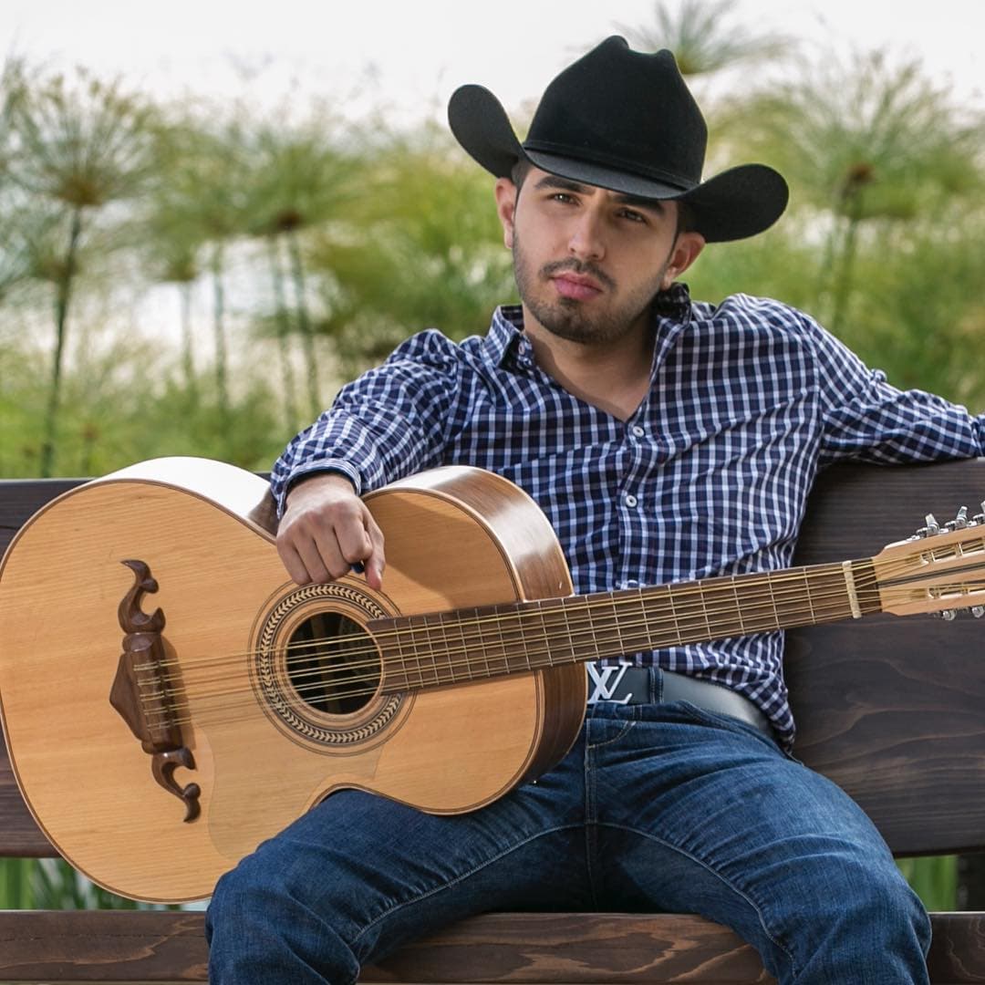 En el camino que lleva recorrido con Reina de la Canción, Joss ha tenido que pronunciar esa palabra que a él no le gustaba escuchar: 'No'. Al respecto explica que decirla es difícil "sobre todo cuando hay tanto talento de por medio y a la vez están en juego muchos sueños".