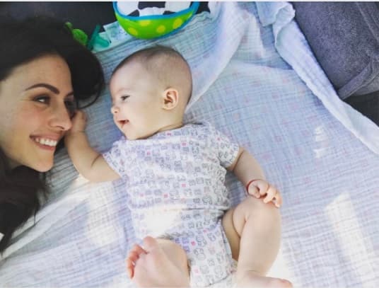 Lua fue el regalo de cumpleaños 28 de Zuria Vega, la pequeña nació el 11 de junio de este año.