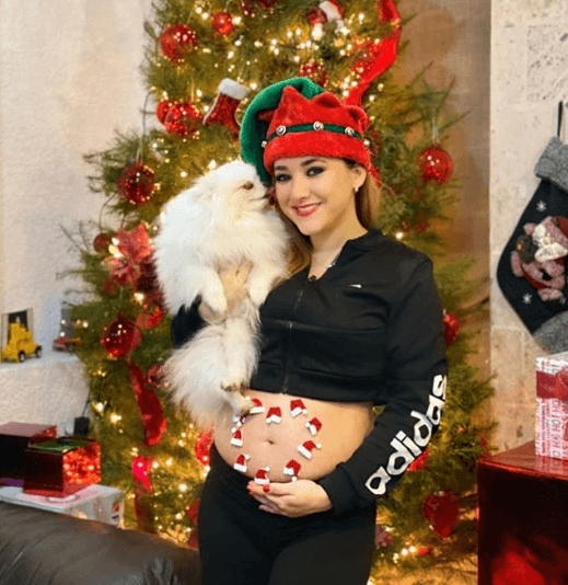 La actriz aseguró, en exclusiva para la revista ¡Hola!, que se había sometido a un procedimiento de
<b>inseminación artificial</b>, en el que se concentró en escoger un donante libre de enfermedades y con un coeficiente intelectual alto.