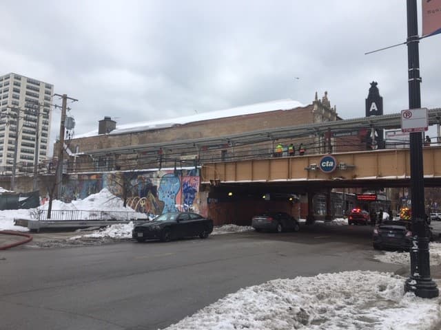 El servicio en la estación Lawrence se vio afectado desde las 8 de la mañana, según la Autoridad de Tránsito de Chicago.