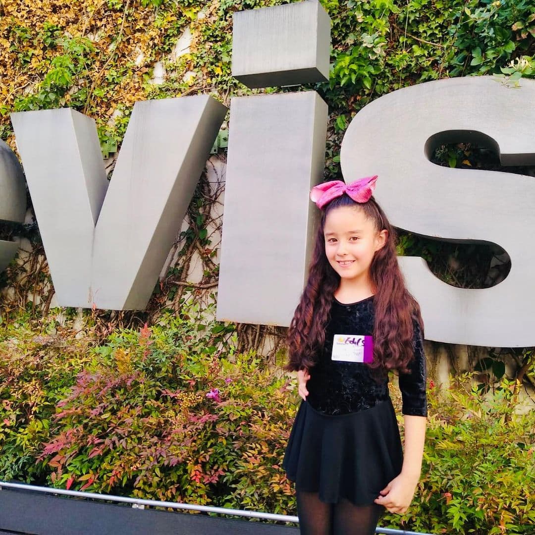 Actualmente tiene 8 años y ha formado parte de diferentes producciones de la televisora mexicana Televisa.