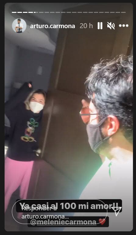 El contagio de Melenie Carmona se suscita en pleno 
<b><a href="https://www.univision.com/shows/despierta-america/mexico-inicia-la-campana-de-vacunacion-contra-el-coronavirus-con-personal-medico-video" target="_blank">repunte de casos de covid-19 en México</a></b>, sobre todo entre las personas jóvenes.
<br>