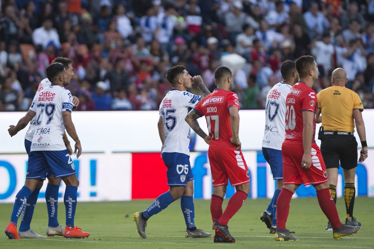 Víctor Guzmán logró un doblete tras aparecer en los minutos 31 y 84.