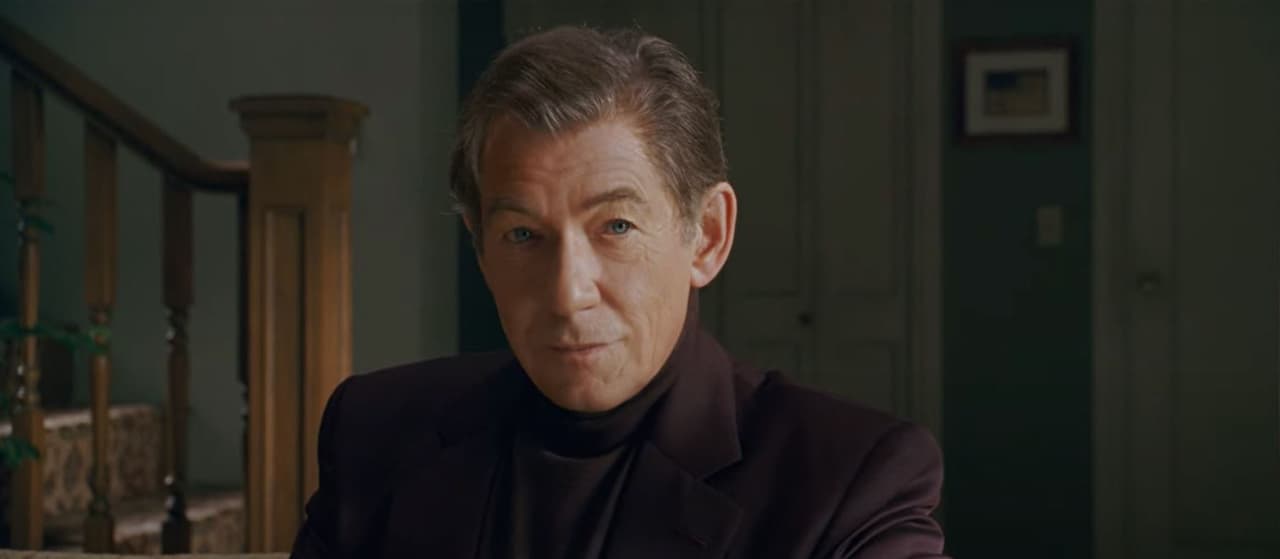 Asimismo, para la escena del encuentro con Jean, el semblante de Ian experimentó la magia del CGI para lucir un par de décadas más joven.