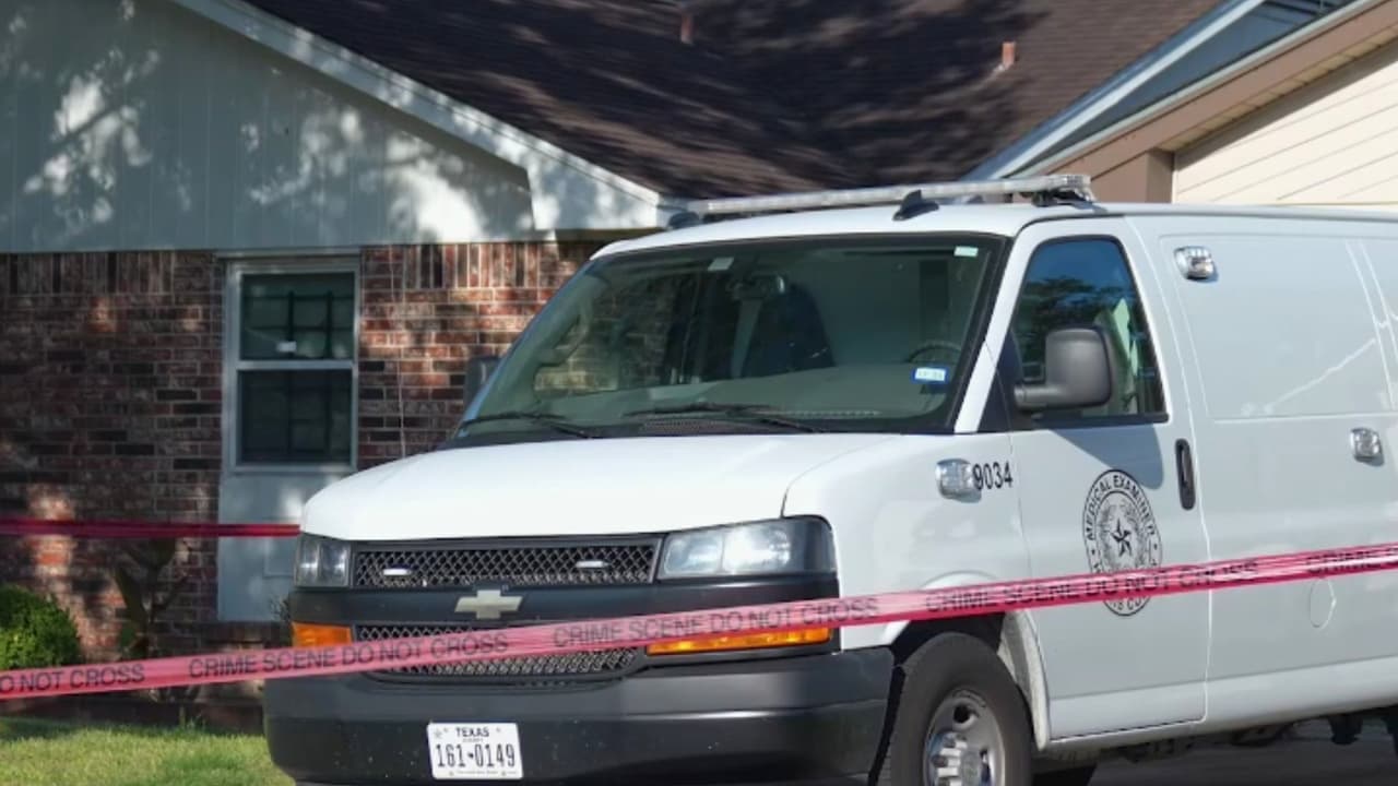 ¿Qué se sabe del tiroteo en una vivienda de Houston que dejó a una mujer muerta y a un anciano herido?