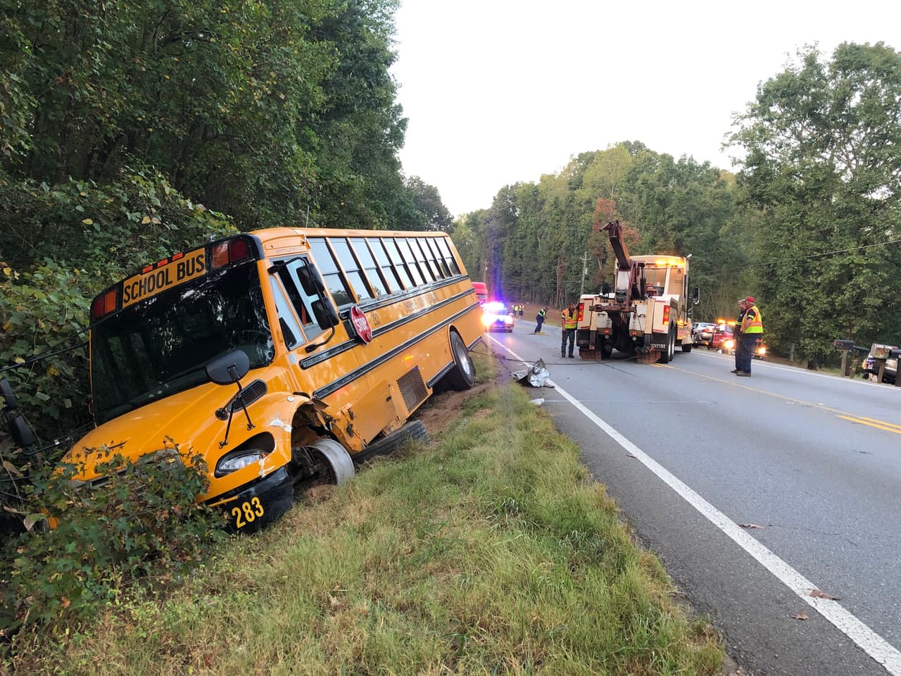 El percance mantuvo cerrada la carretera 369 por un par de horas, al este de Highway 372.