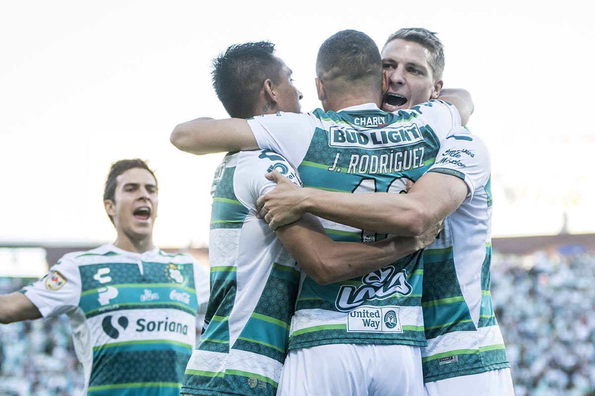 Santos Laguna buscaba su segunda victoria consecutiva extendiendo su invicto como local a nueve jornadas.
