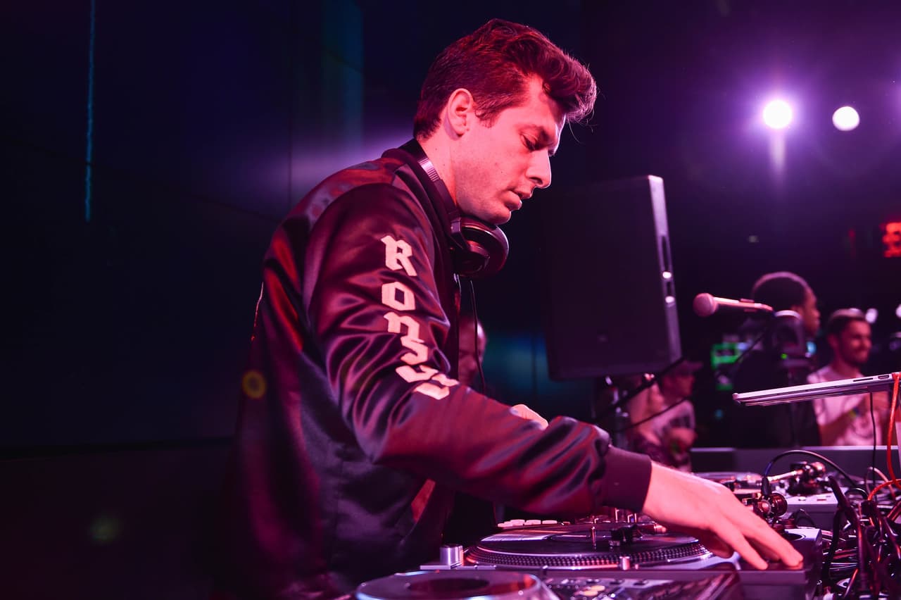 Fue entonces que desde tras bambalinas, el productor supo de la existencia de esa orientación sexual y cuando ya estuvo él al aire, habló acerca de ella.