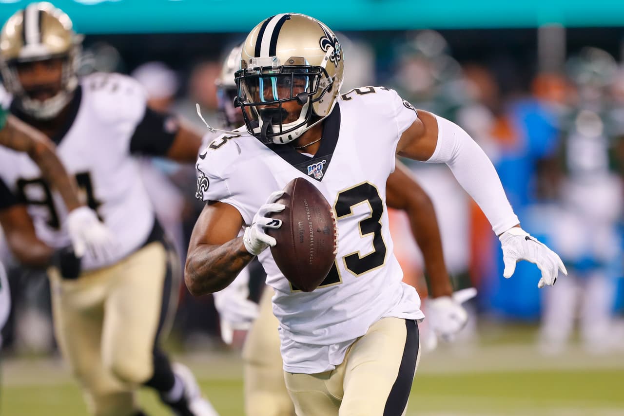 <b>Marshon Lattimore | CB | New Orleans Saints</b>
<br>
<b>- Edad: 24 años</b>
<br>- El sensacional debut de Lattimore en 2017 provocó los honores de Novato del Año.
<br>- Aunque menos llamativo desde entonces, Lattimore sigue siendo una presencia constante dentro de una secundaria secundaria de Nueva Orleans. 
<br>- Como un esquinero número 1 incuestionable, el ex destacado de los Buckeyes tiene la tarea de detener la hilera de asesinos problemáticos de la NFC Sur en Julio Jones, Mike Evans, Chris Godwin y D.J. Moore.
<br>- "Está en un escalón superior de DB", dijo el entrenador de los Bears, Matt Nagy, durante la temporada. "Lo sabemos."