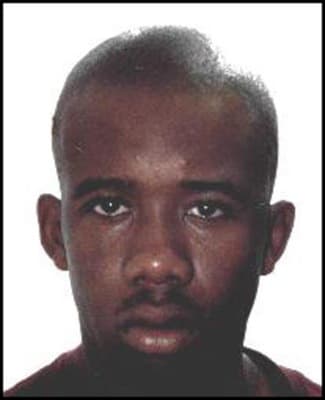 <h3 class="cms-H3-H3">Andre J. Fleurentin </h3>
<br>
<br>Este haitiano de 51 años es buscado por estar implicado en el asesinato de un hombre el 1 de octubre de 1992, durante una discusión en una reunión. 
<br>
<br>Además de supuestamente matar al hombre, Fleurentin también hirió a otras dos personas, logrando huir antes de que llegara la policía 
<br>