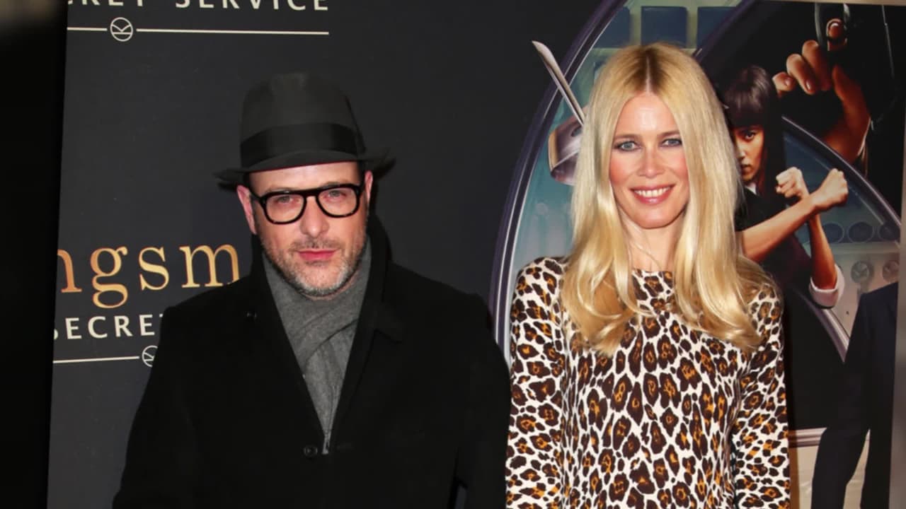 Claudia Schiffer se roba las miradas en estreno