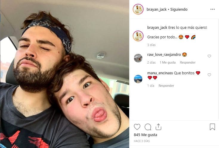 En principio aclaró que, contrario a lo que se dijo, su relación no terminó por otra persona: "Fue la pandemia, no hubo un tercero. Porque he escuchado que si había habido un tercero. No, fue simplemente problemas de pareja, que ya la cuarentena los duplicó".