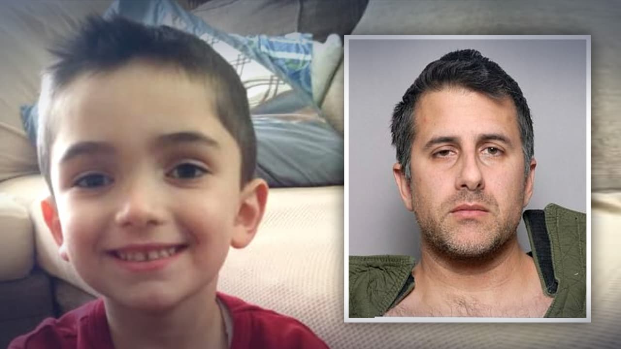 Juzgan a expolicía por el homicidio de su niño de 8 años. Murió congelado