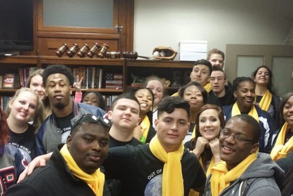 Miles de promotores de la campaña “Texas School Choice” marcharon este jueves para expresar la importancia de tener mejores opciones educativas. (Foto: Twitter)