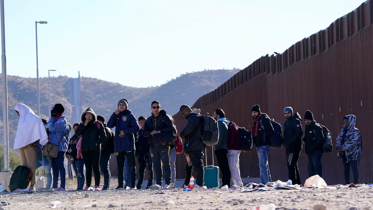 Donald Trump reitera que buscará reactivar el programa "Quédate en México", ¿Qué dice el gobierno mexicano?