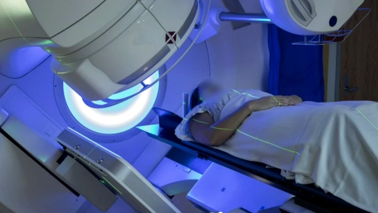 Demandan a marca de protectores femeninos por presunta sustancia cancerígena: ¿Qué se sabe del caso?