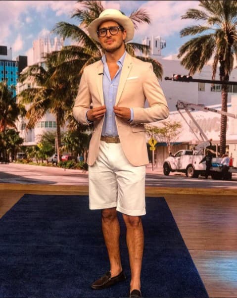 Rodolfo Landeros también ha desfilado en la pasarela de Despierta América las últimas tendencias en moda masculina para el verano