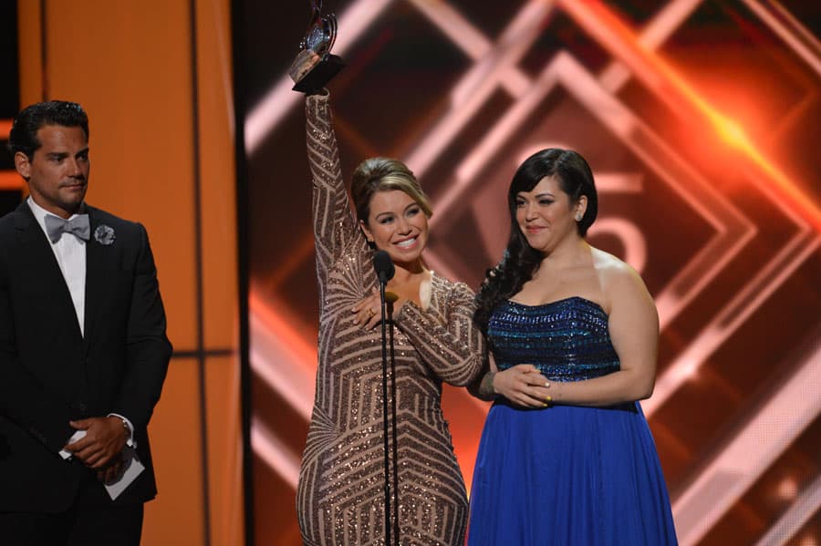 En 2013, Chiquis Rivera acudió a la entrega de premios por primera vez para recibir el galardón en nombre de Jenni Rivera a la Artista del año en la categoría Pop.
