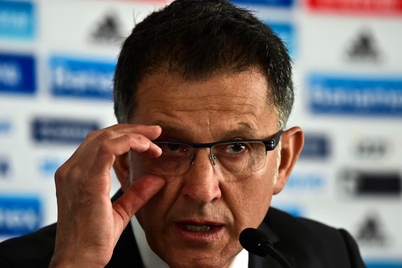 The coach of Mexico's national football team, Colombian Juan Carlos Osorio, offers a press conference in Mexico City, on May 4, 2016. Mexico will participate in the Copa America Centennial in the United States in June. / AFP / RONALDO SCHEMIDT (Photo credit should read RONALDO SCHEMIDT/AFP/Getty Images)