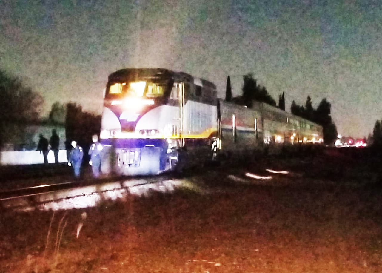 Un hombre muere atropellado por tren Amtrak en el noroeste de Fresno