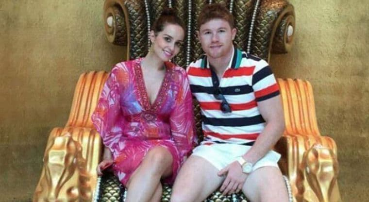 Nelda Sepúlveda es graduada del 
<b><a href="http://www.sdci-inc.com/">Culinary Institute </a></b>de San Diego. Además se ha reportado que ambos tienen un negocio juntos, la marca de helados Santos Sabores. La pareja ha mantenido fuera del ojo público su relación.