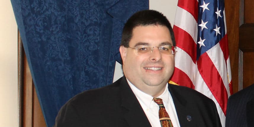 Hernández Mayoral: “La inclusión de la isla al régimen del Capítulo 9 es trascendental para el país”