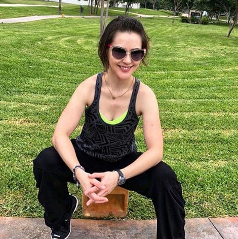 Como parte de esta nueva etapa musical, Lynda abrió cuentas oficiales en las principales redes sociales: Twitter, Instagram y YouTube, medio en que se ha mantenido en contacto con sus seguidores.