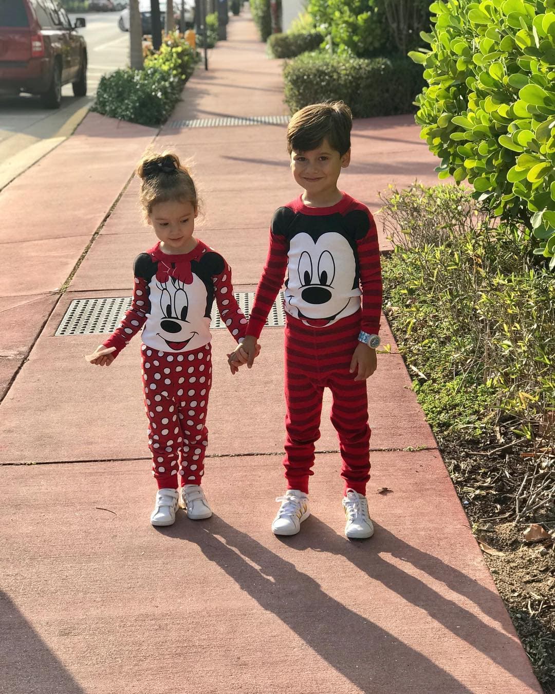 Los hermanitos Butler son muy unidos y en su corazón posan los valores inculcados por sus padres.