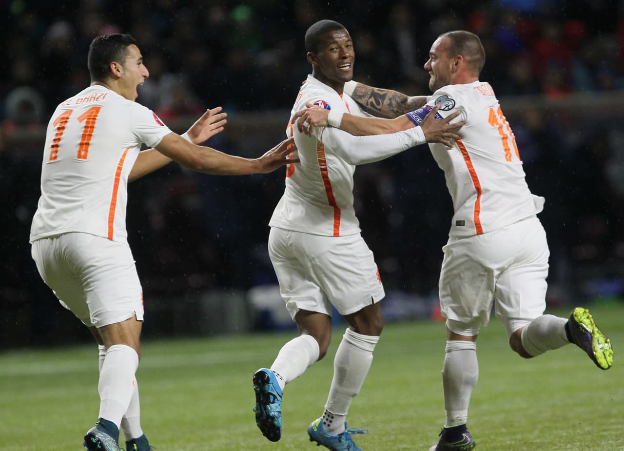 Holanda salva sin apuros su primera final venciendo 2-1 a Kazajistán rumbo a la Euro