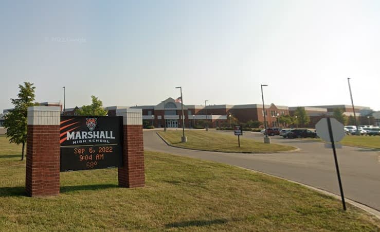 Preparatoria Marshall Senior en Minnesota.