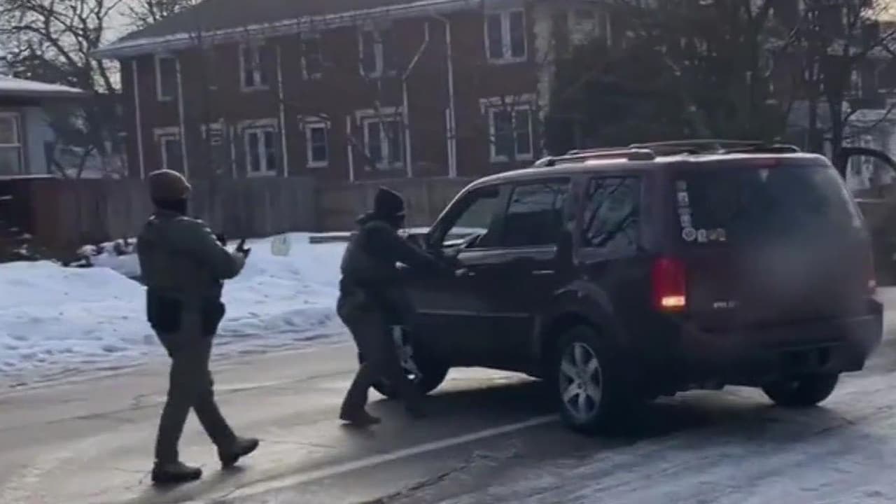 Greg Stanton habla sobre la propuesta de ley que busca frenar el uso excesivo de la fuerza en inmigración