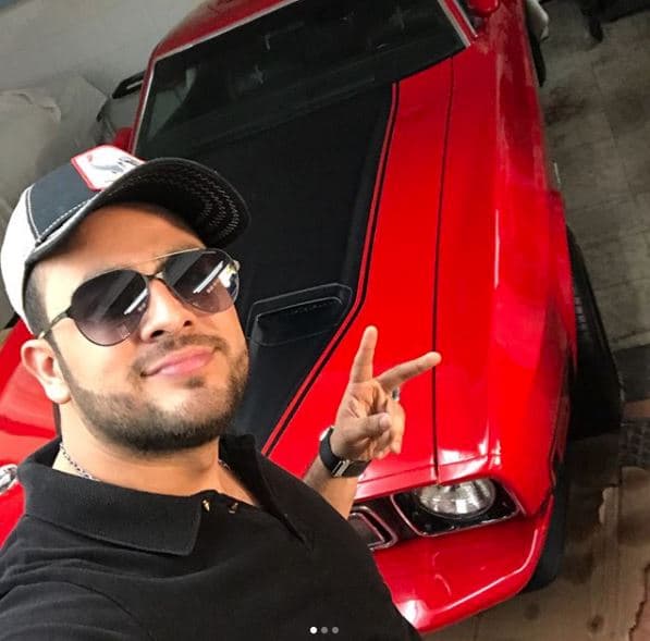 A petición de los hermanos Elizalde, 
<b>se solicitó el cambio de color </b>de carrocería, de azul a rojo con franjas negras, tonos comunes en el Ford Match One.