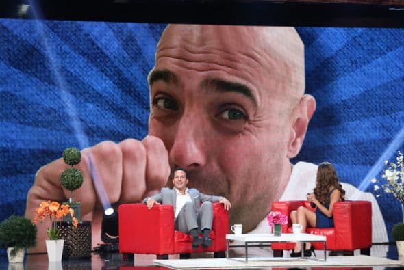 La gala arrancó con un homenaje a Selena. Las chicas se lucieron como nunca en unos retos que fueron diseñados para cada una de ellas. Mariana tuvo su propio show junto a Carlos Calderón, Francisca se robó el show con su personaje de Mela la Melaza, Clarissa se llevó senda ovación gracias a su merengue, Catherine imitó a JLo y Nathalia interpretó a Catalina Creel junto al actor Sebastián Ligarde. La hondureña Nathalia Casco ha demostrado ser imbatible en esta temporada de Nuestra Belleza Latina. Y es que al parecer no hay quien la baje del trono de la belleza. ¡Hasta a su BFF, Geisha, sacó de la competencia!