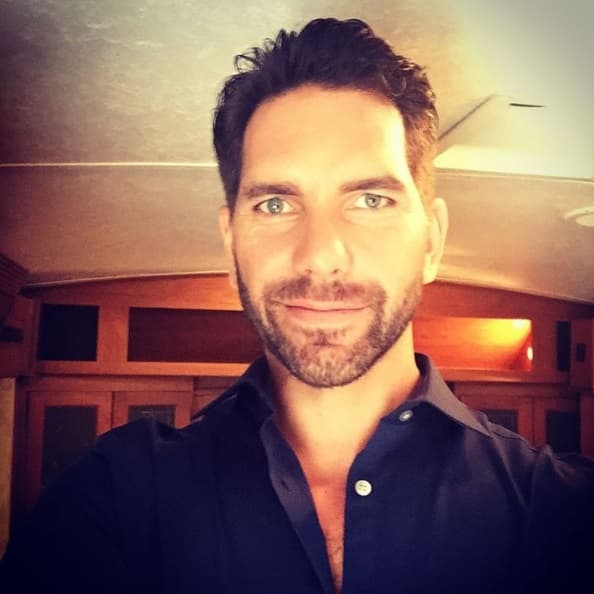 El apuesto actor keniano de origen alemán y chileno tiene una gran noticia para sus fanáticas. Muy pronto sabrás de qué se trata.