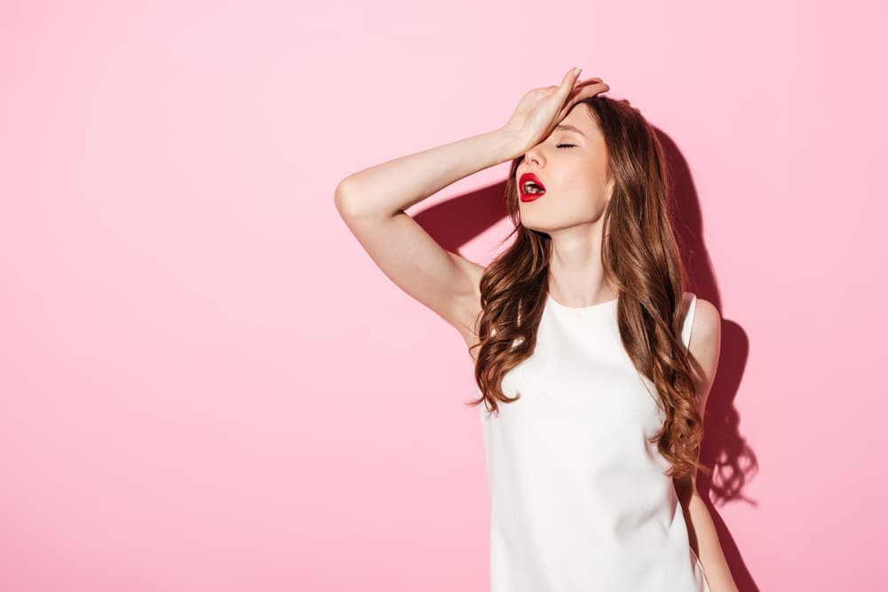 Continúa tranquilo haciendo tus cosas como hasta ahora y no te perturbes. Si te has sentido inquieto por un rumor relativo a un despido o algo similar no te dejes impresionar y si se trata de un chisme asociado a una persona que amas ¡menos aún!