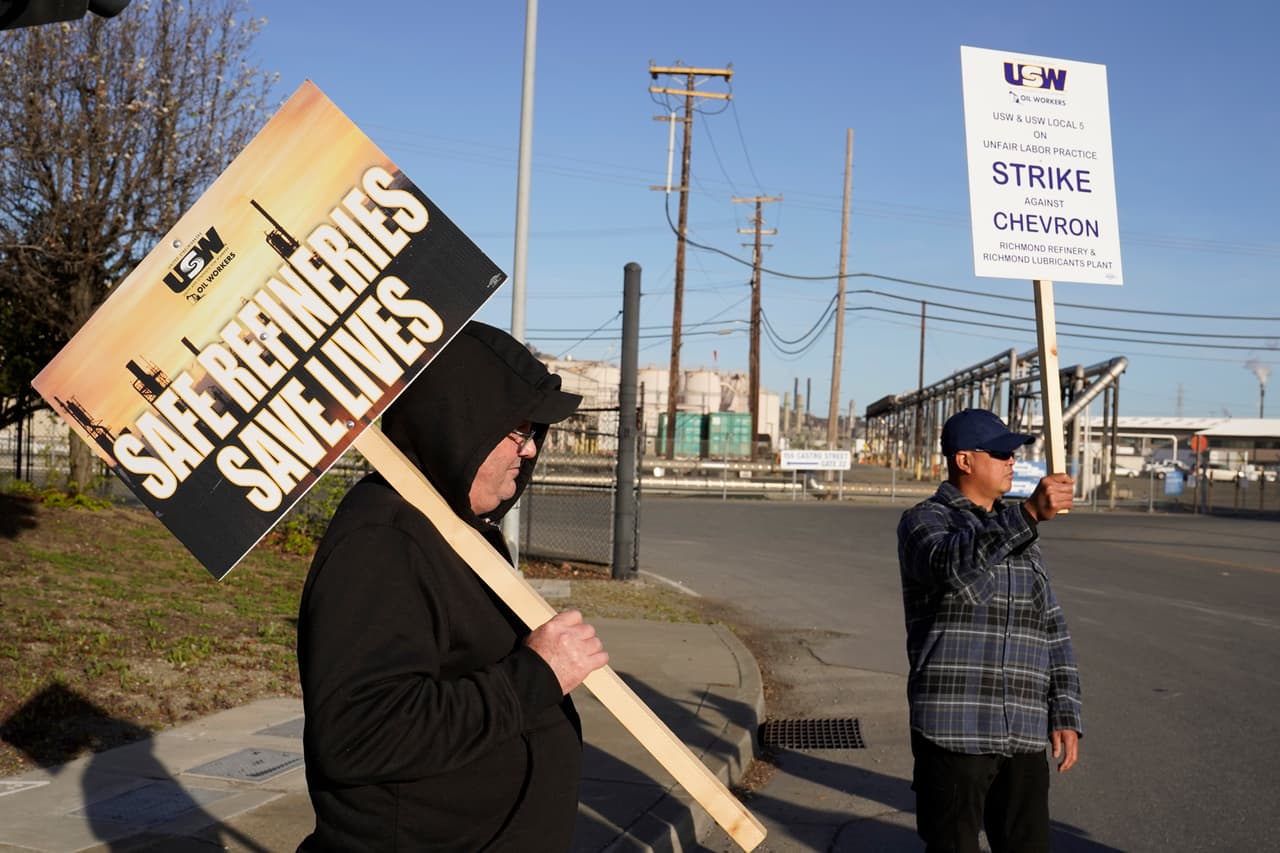 Chevron dijo en un comunicado el domingo por la noche que ha
<b>negociado con el sindicato durante meses</b> y cree que el contrato ofrecido por la empresa fue justo y abordó las preocupaciones del sindicato.
<br>