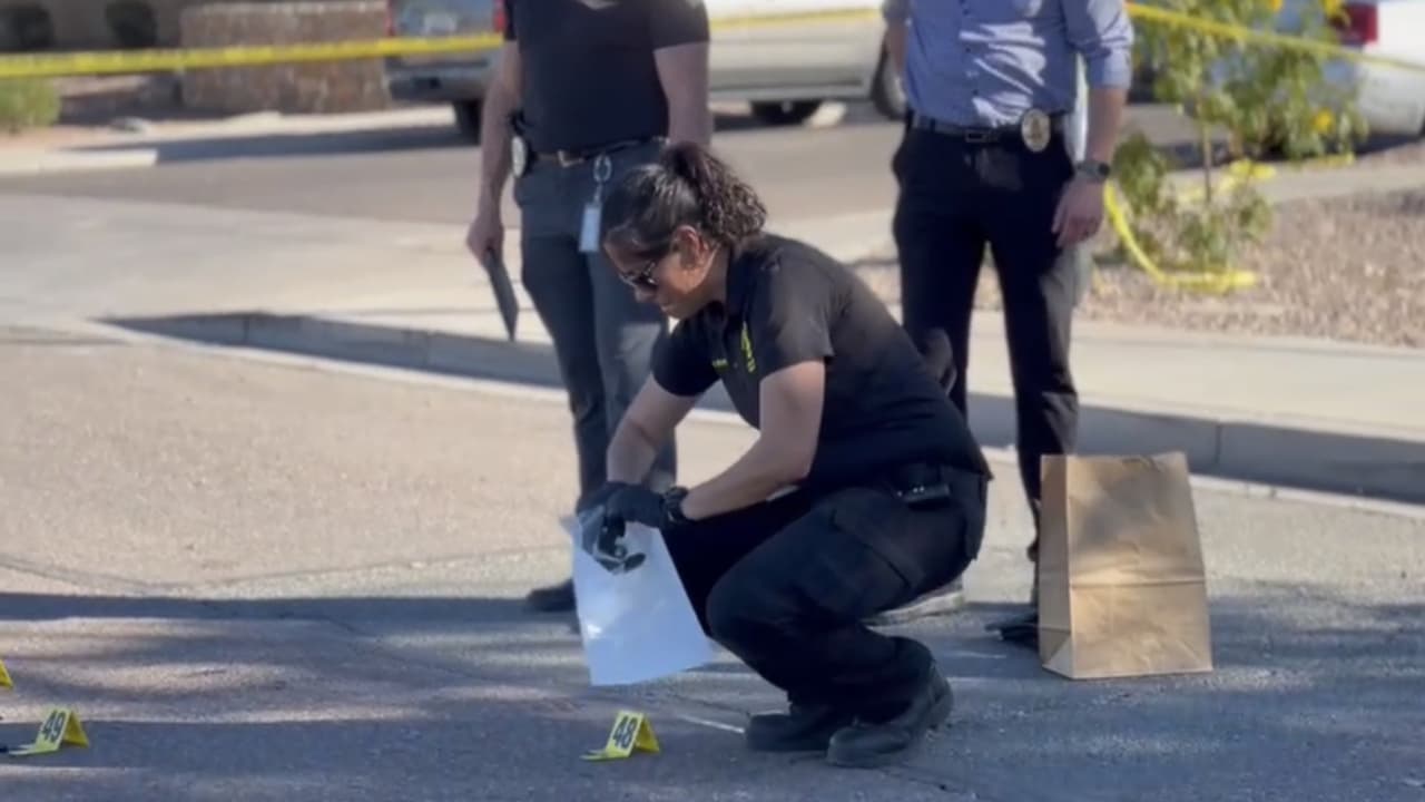 Niña de 8 años muere en un tiroteo cuando dispararon desde un vehículo, la menor estaba sentada en la parte trasera del auto 