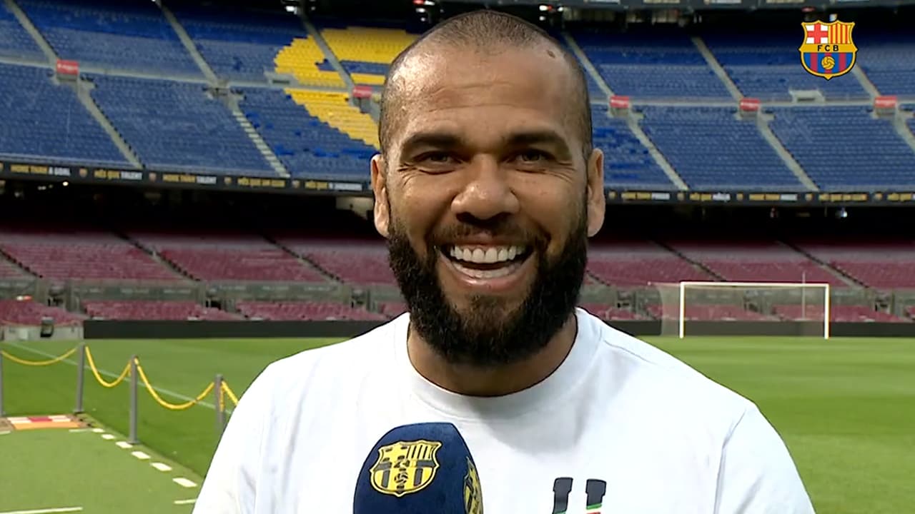 Dani Alves feliz de poner "punto final" al Barça gracias a Pumas
