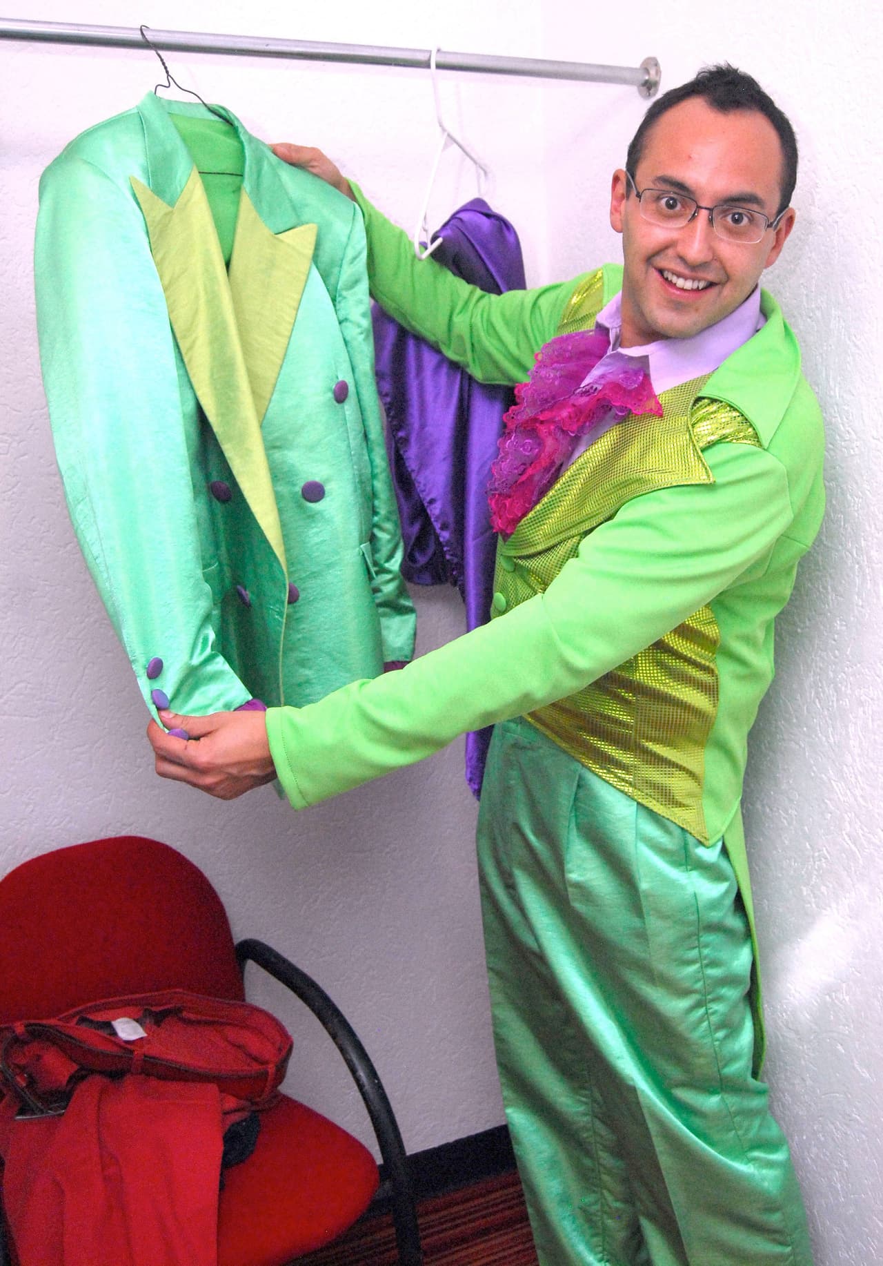 El periodista mexicano se presentó en el programa Hoy para defender su postura ante los comentarios que ha vertido sobre la comunidad LGBTQ.