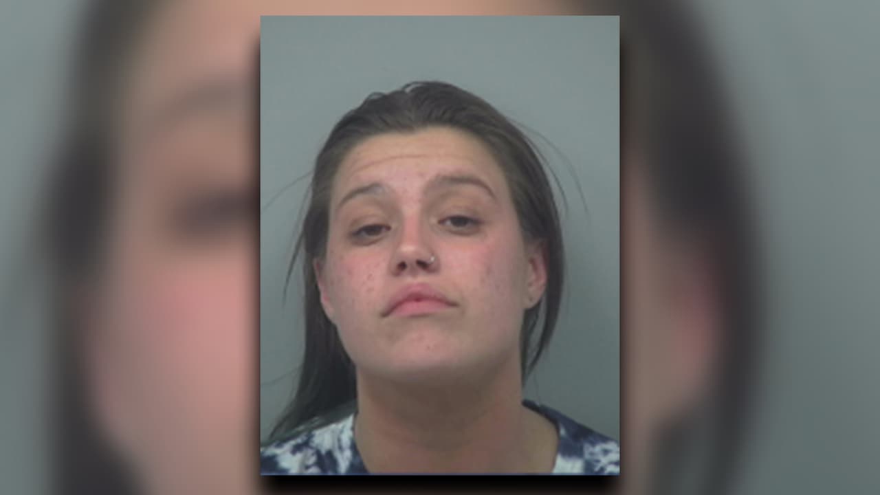 Mara Wilson, fue acusada de posesión de metanfetaminas, permanece arrestado en la cárcel del condado de Gwinnett sin derecho a fianza.