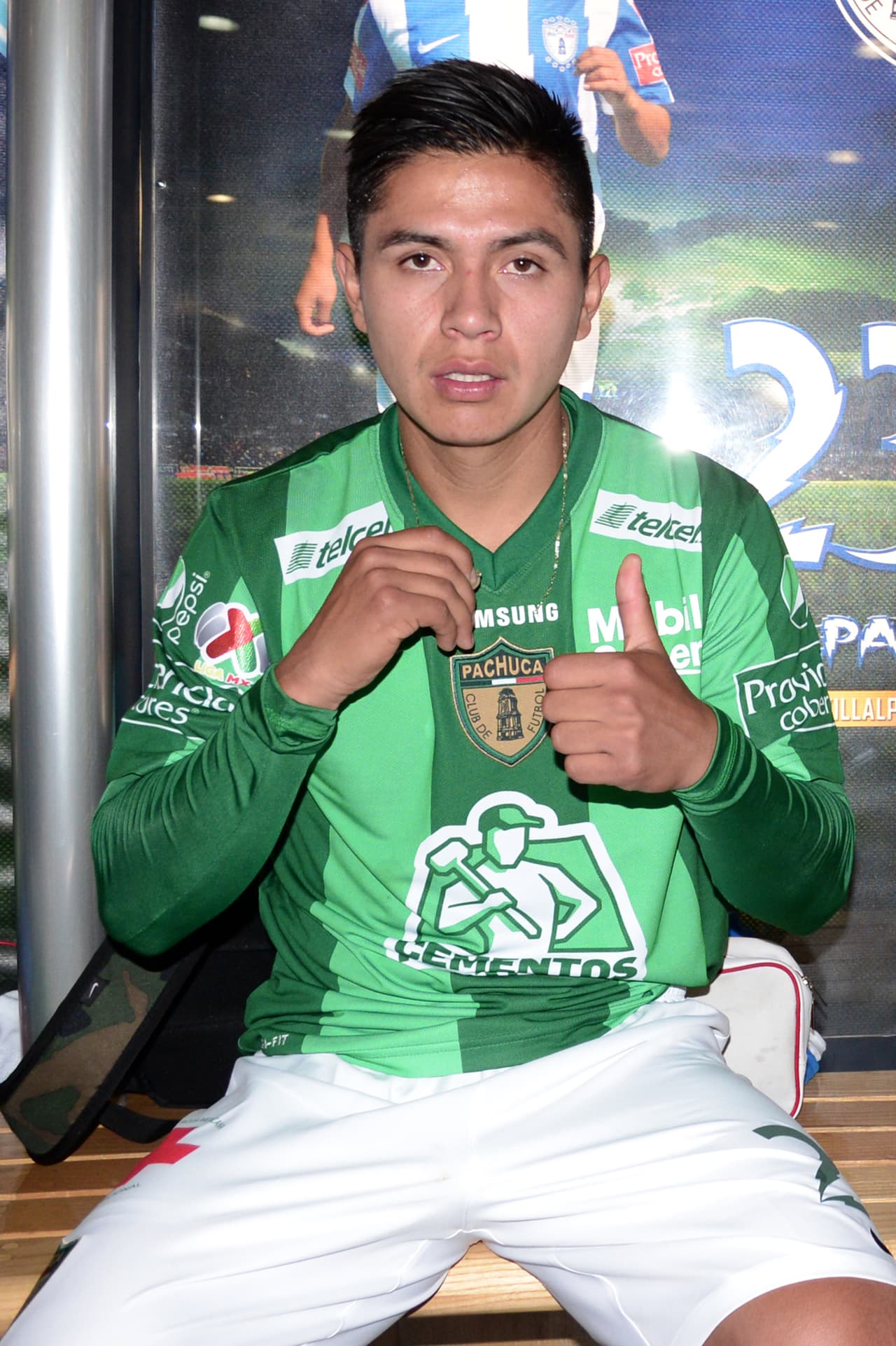 Villalpando pertenece a la camada de Hirving Lozano pero no ha logrado despegar profesionalmente.