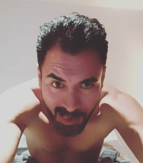 El actor mexicano 
<b>Sebastián Ferrat</b>, que formó parte de proyectos como 
<b><a href="https://www.univision.com/shows/la-bella-y-las-bestias">La Bella y Las Bestias</a></b>, falleció a los 41 años, confirmaron este domingo varios de sus colegas.