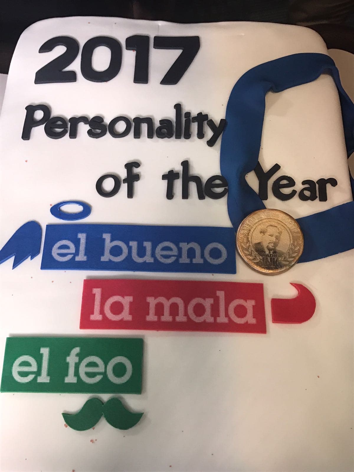 La celebración tuvo pastel y muchos abrazos.