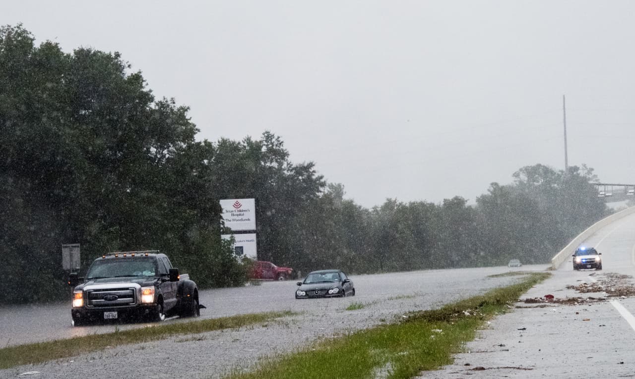A highway in Woodlands, Texas. Parts of southeast Houston saw
<b>more than two feet of rain in 24 hours.</b>