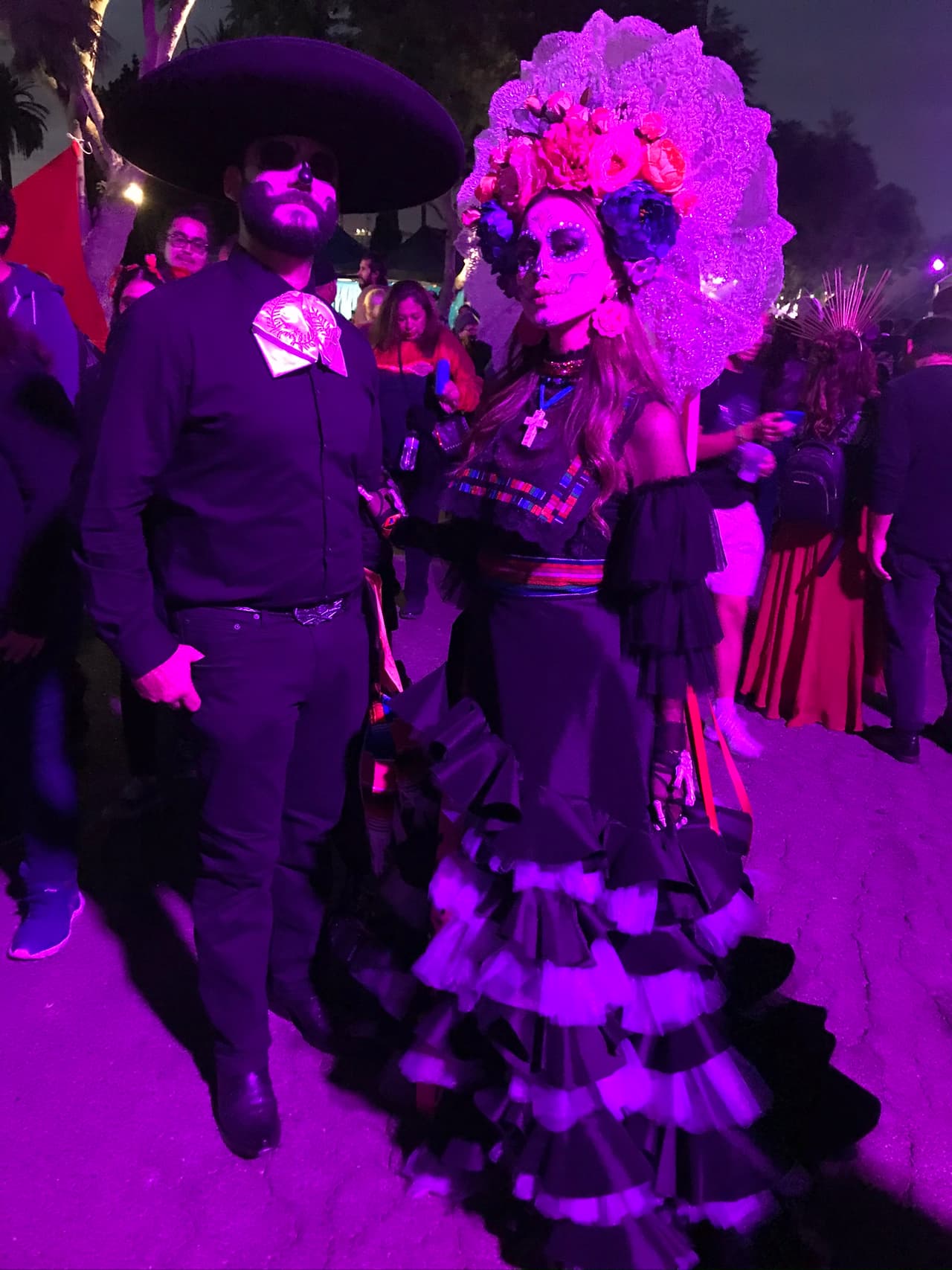 Y al caer la noche es cuando la fiesta se pone mejor.