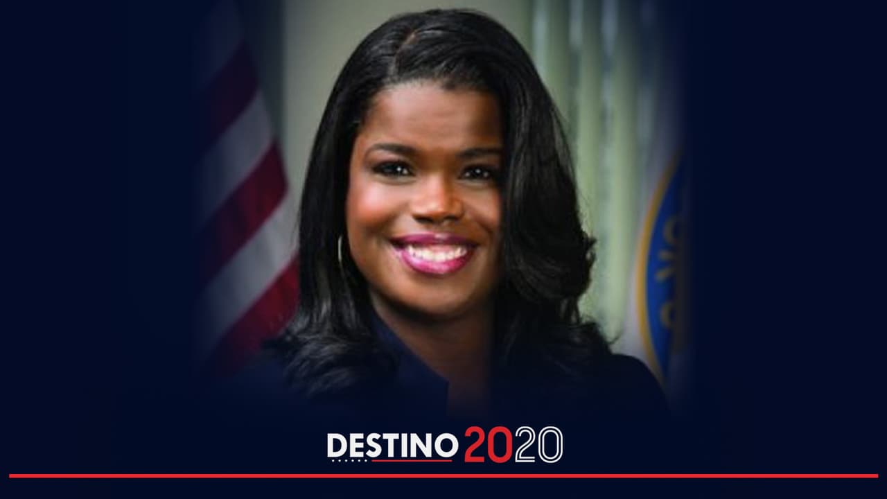 Kim Foxx reclama la victoria por la fiscalía del condado de Cook