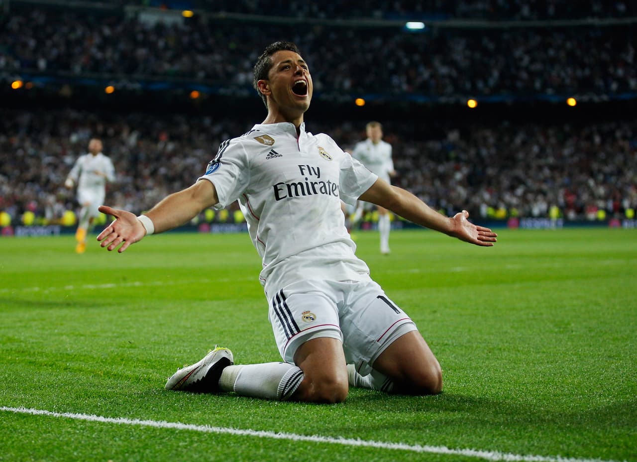 Con el conjunto madrileño, Javier Hernández regaló dos goles inolvidables: uno por su manufactura (ante el Deportivo La Coruña en la Liga de España) y otro por su importancia (ante el Atlético de Madrid).