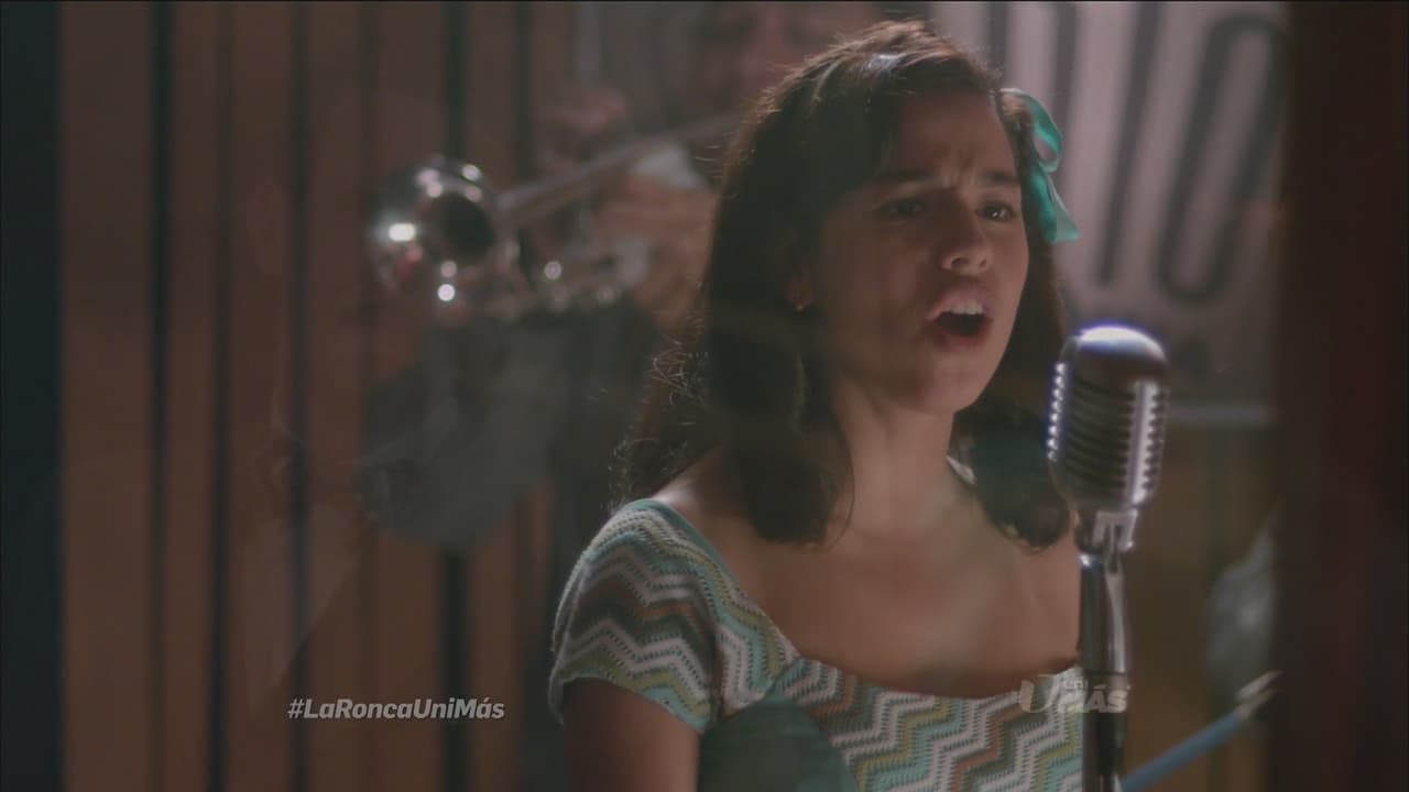 Helenita graba por primera vez una canción.