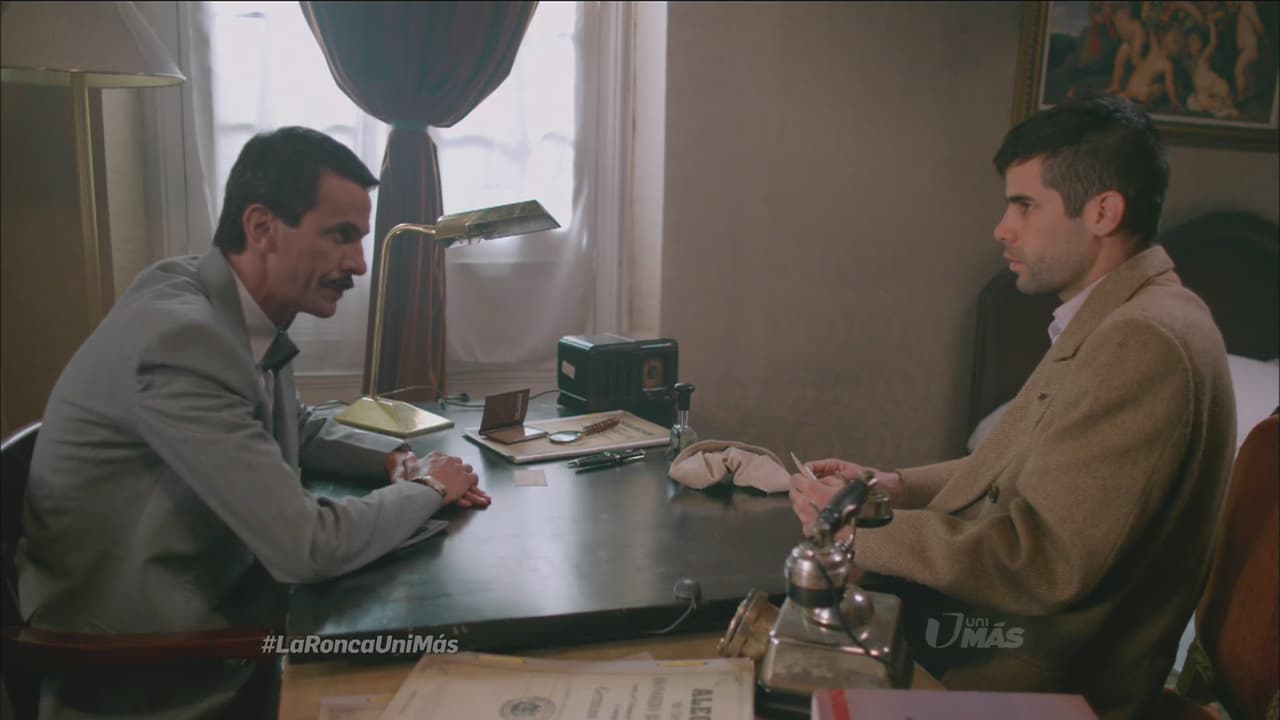 Hernando recibe una ofera del Dr. Hincapié.