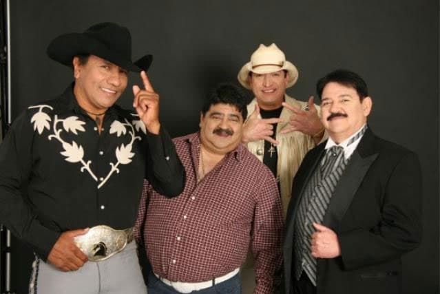 Lamentablemente, el primero de octubre del 2012 el simpático baterista de la agrupación 'El Choche' falleció debido a la cirrosis que padecía. Su hermano Luis Villarreal decidió retirarse tiempo después, sin embargo el grupo continúa con Guadalupe Esparza y Javier Cantú, además de nuevos integrantes.